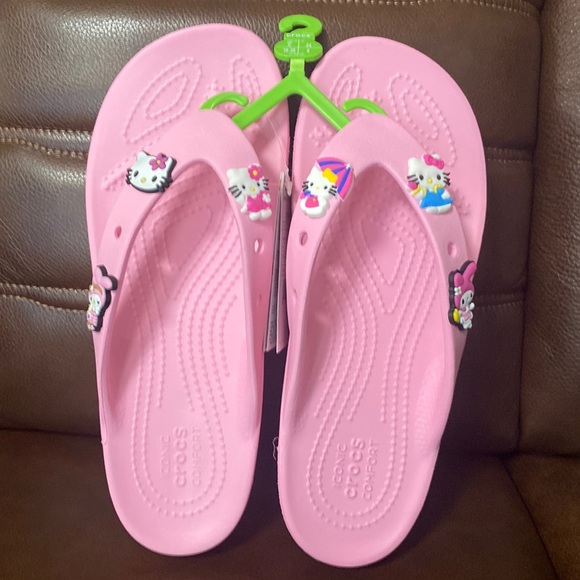 Crocs Classic Platform Hello Kitty Flip Flop Sandals - Picture 1 of 8